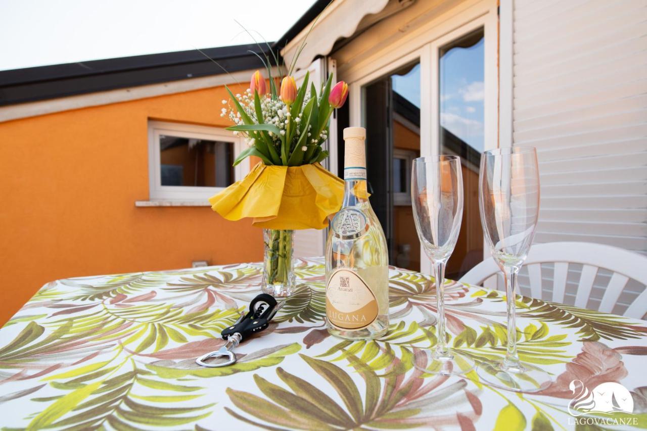 Appartamento Garden Ville Sirmione Bagian luar foto